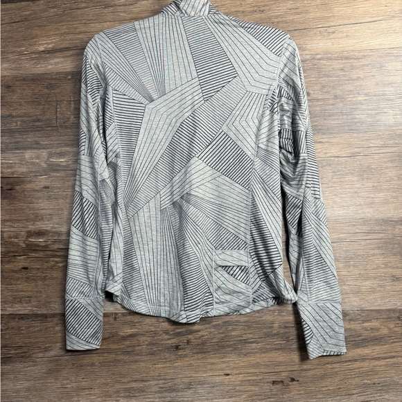 Brooks Black and Gray Patterned Quarter Zip Long Sleeve Running Top - Picture 4 of 5